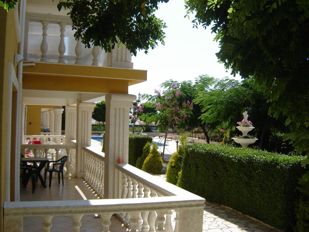 Byala Palace Apartments Εξωτερικό φωτογραφία