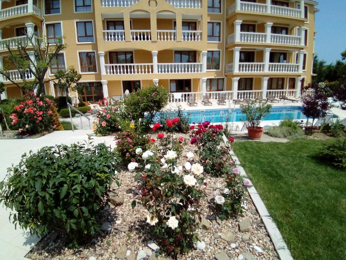 Byala Palace Apartments Εξωτερικό φωτογραφία